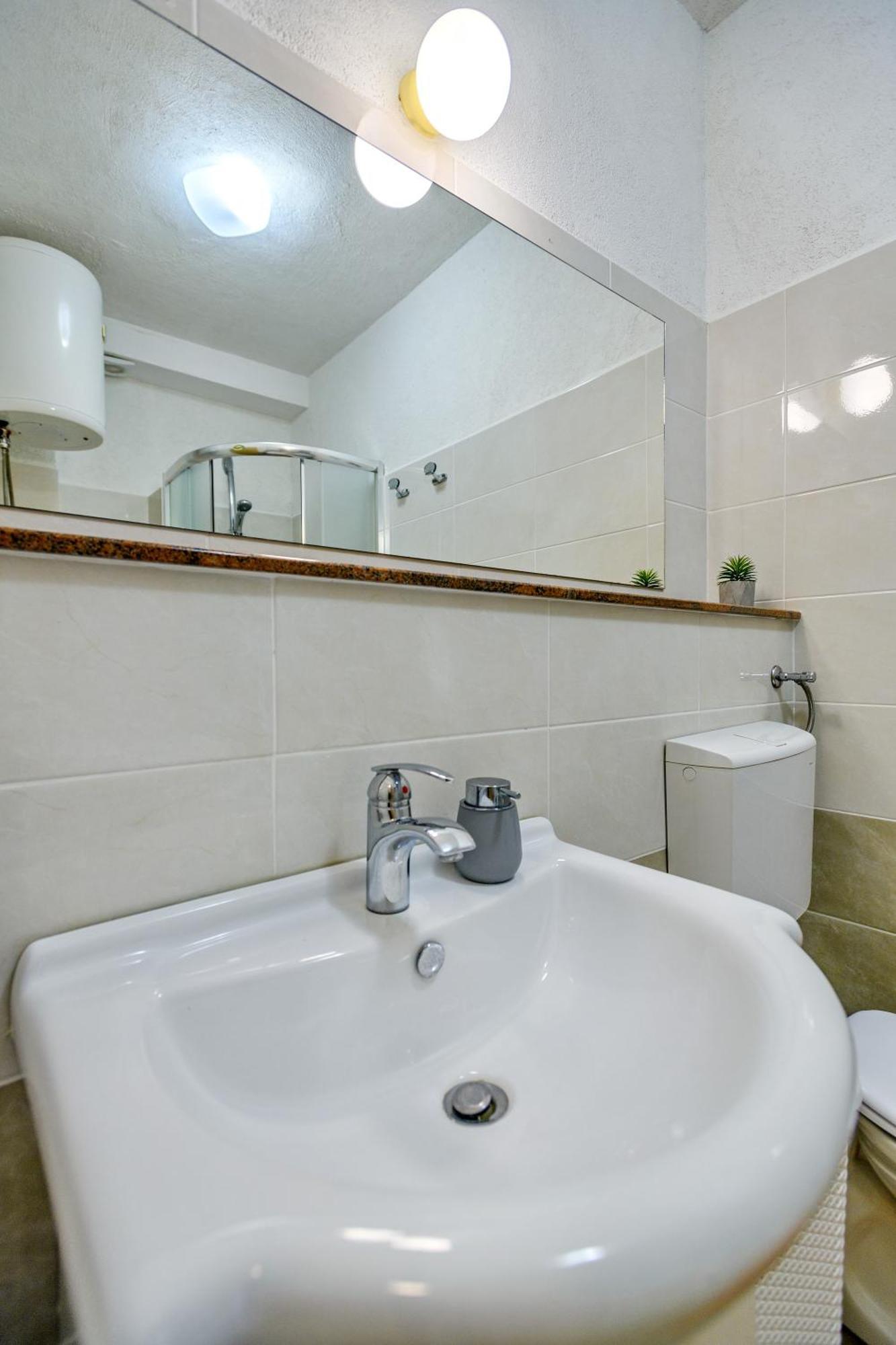 Apartman Kali Eksteriør bilde